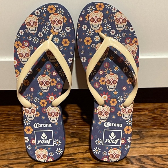 EXTREMELY RARE Reef Corona Flip Flops with Bottle Opener - Picture 1 of 8